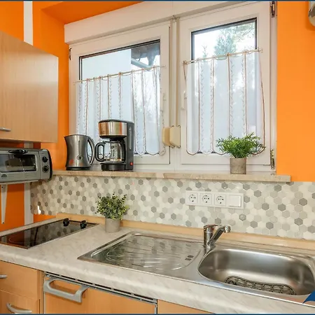 Haus Kiefernduene Links Heringsdorf